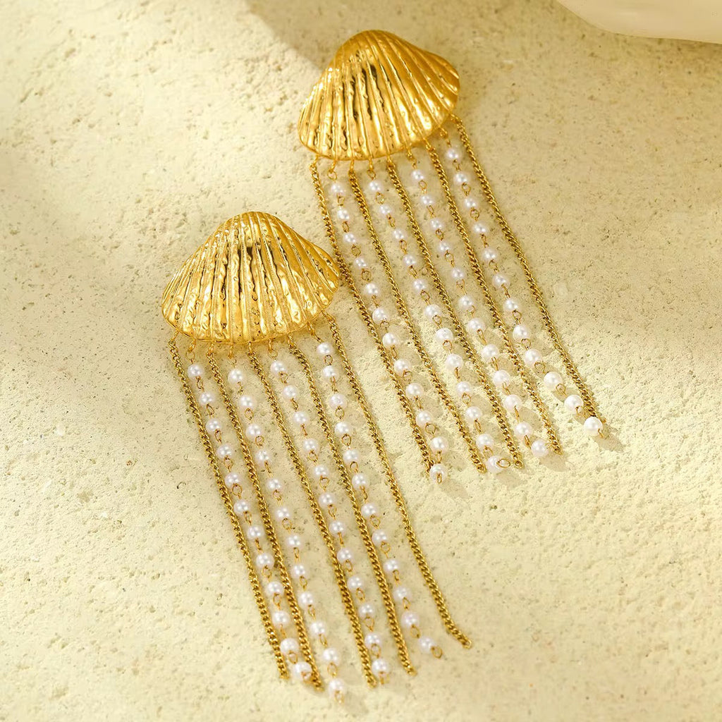 The Viviana Shell Earrings